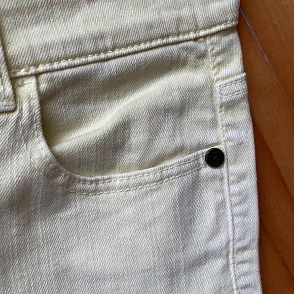Tommy Yellow Shorts Jeans  🩳 size 2 - Picture 7 of 13